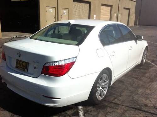 2010 BMW 528i Base Sedan 4-Door 3.0L, image 5