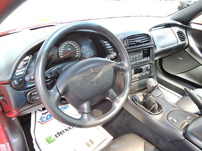 01 Chevy Corvette 1-OWNER 6-SPEED MANUAL TRANSPARENT TARGA ROOF BLACK LEATHER, image 12