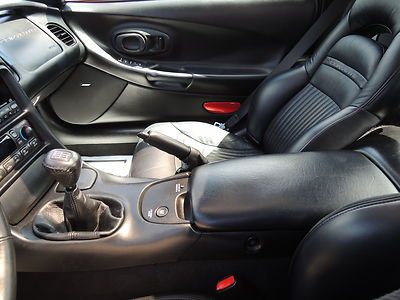 01 Chevy Corvette 1-OWNER 6-SPEED MANUAL TRANSPARENT TARGA ROOF BLACK LEATHER, image 16