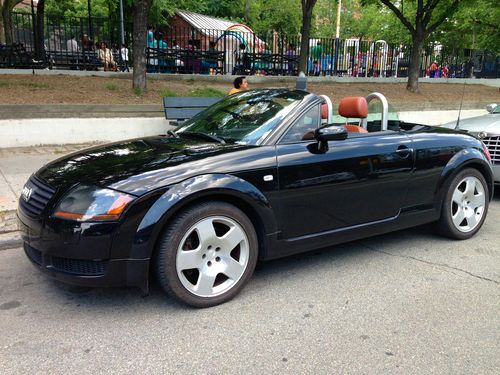 Gorgeous audi tt convertible 6-speed 225hp turbo ltd baseball leather must see!!