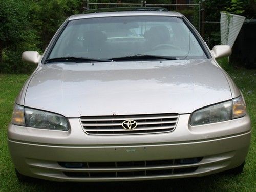 1998 toyota camry le sedan 4-door 2.2l