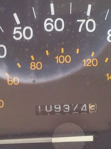 1985 Toyota Camry DLX Sedan 4-Door 2.0L, image 3