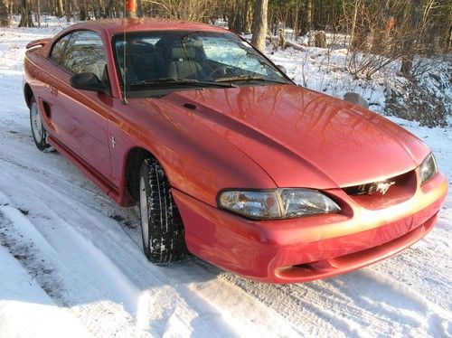 1997 ford mustang in beautiful shape. clean 123k miles, no rust!