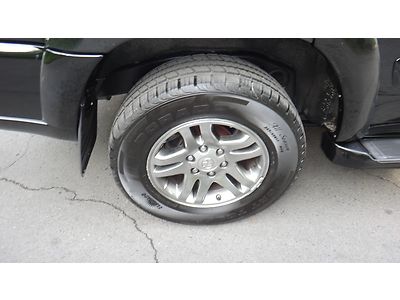 NO RESERVE ALL POWER VERY CLEAN ONE OWNER 3RD ROW SEAT SUNROOF DUAL A/C SERVICED, image 25