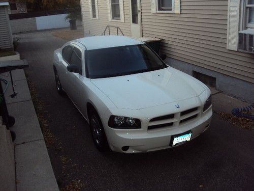 2007 dodge charger base sedan 4-door 2.7l