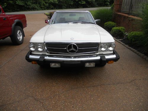 1983 mercedes-benz 380sl base convertible 2-door 3.8l