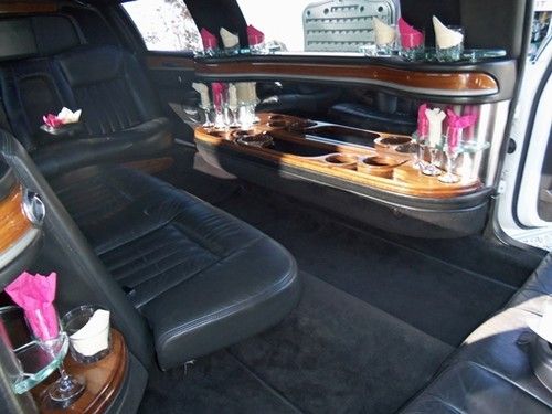 2007 Lincoln Town Car Executive Sedan 4-Door 4.6L, US $27,800.00, image 9