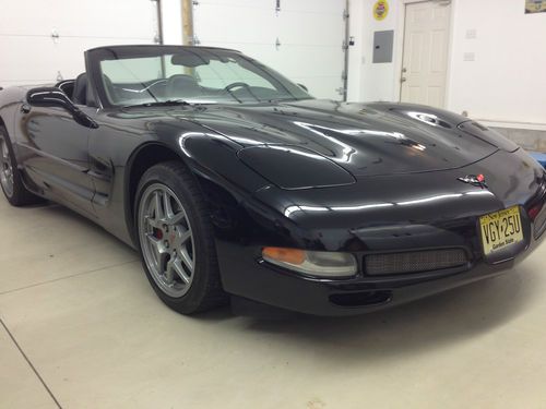 2001 corvette convertible 6speed, nicely modified w/ cam. watch the video!