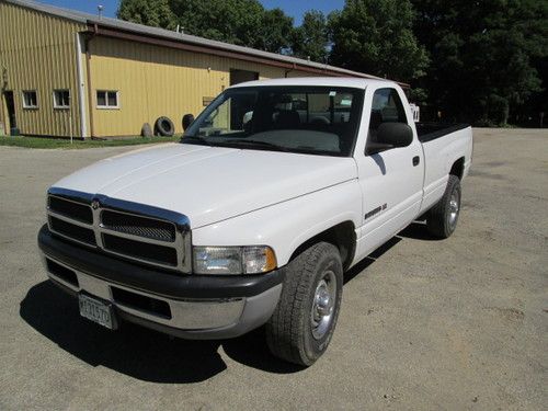 2002 dodge ram 2500 4x2 pick up truck