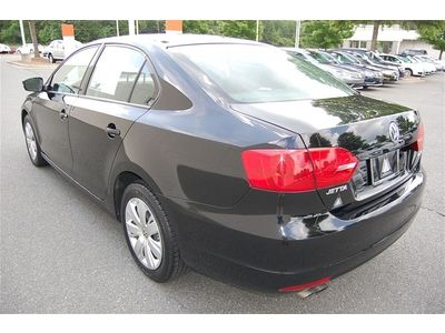 VW Certified Carfax Certified one 1 owner Black Black Leather / Leatherette, image 3