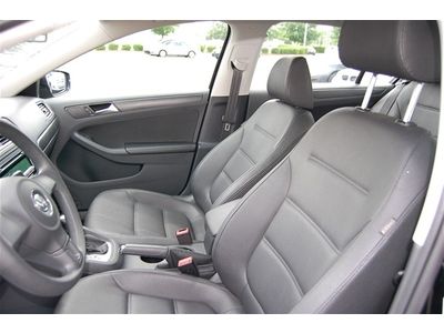 VW Certified Carfax Certified one 1 owner Black Black Leather / Leatherette, image 17