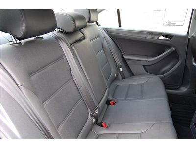 VW Certified Carfax Certified one 1 owner Black Black Leather / Leatherette, image 20