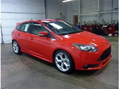 New focus st 2.0l ecoboost super fast! great on gas! recaro seats 202a pkg.