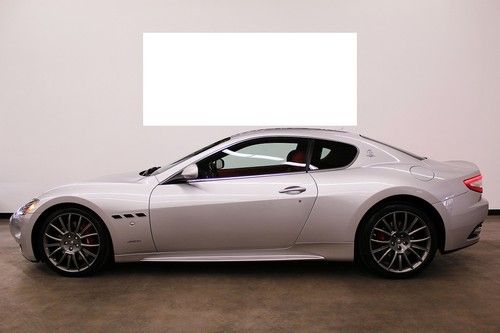 2010 maserati granturismo s coupe 2-door 4.7l