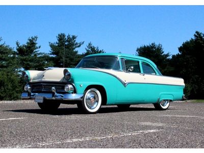 Nice 1955 fairlane two tone teal and white - 272 v8 3-speed - great driving car!