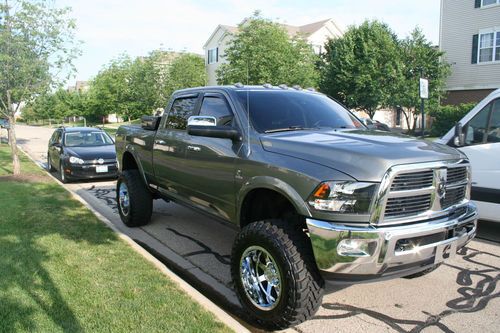 2011 dodge ram 2500 cummins turbo diesel.