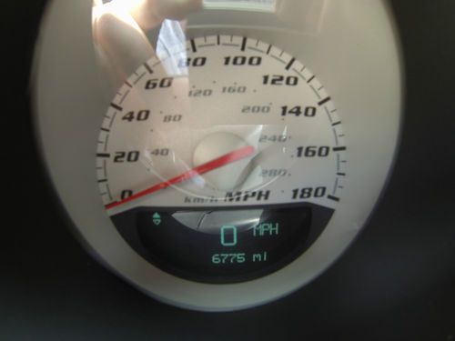 2010 Dodge Challenger SRT8 Coupe 2-Door 6.1L, image 4