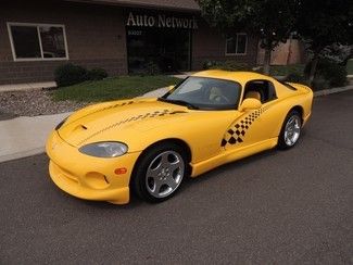 2001 dodge viper gts