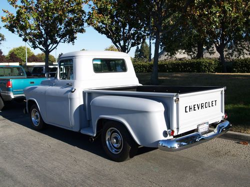 1957 CHEVY CHEVROLET 3100 STEPSIDE 3 SPEED 327cid BLACK / GREY INTERIOR, image 2