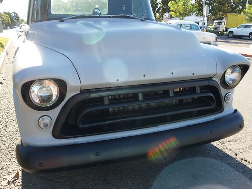 1957 CHEVY CHEVROLET 3100 STEPSIDE 3 SPEED 327cid BLACK / GREY INTERIOR, image 3