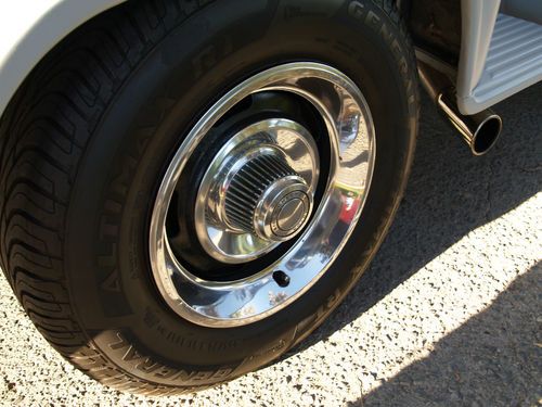 1957 CHEVY CHEVROLET 3100 STEPSIDE 3 SPEED 327cid BLACK / GREY INTERIOR, image 11