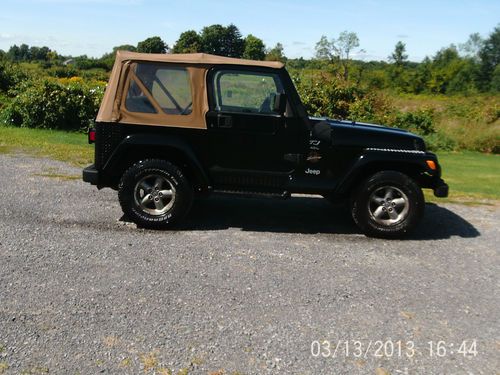 1998 jeep wrangler sahara sport utility 2-door 4.2l