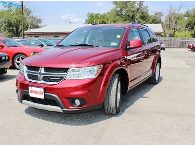 Low mileage third row stow away seats mp3 satelite sirius power seats cruise
