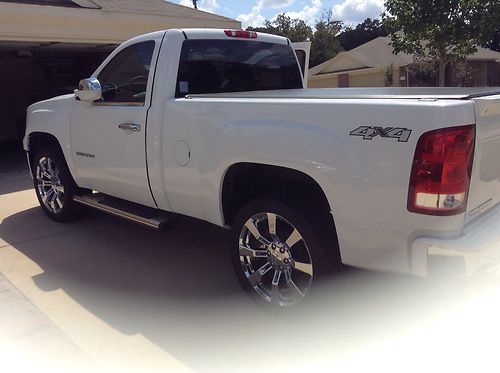 Gmc sierra 2013  one of a kind  2013 gmc 4x4 reg-cab 4.8 l