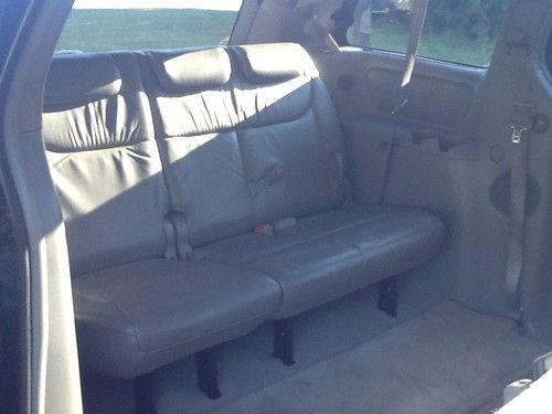 2004 Toyota Sienna, image 2