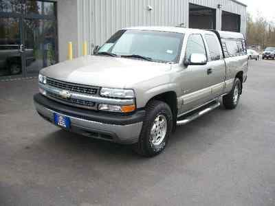 Pre-owned extended cab tow package 4x4 low miles