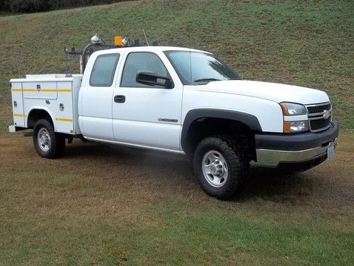 2006 chevrolet silverado 2500 hd 4wd ext cab w / service body