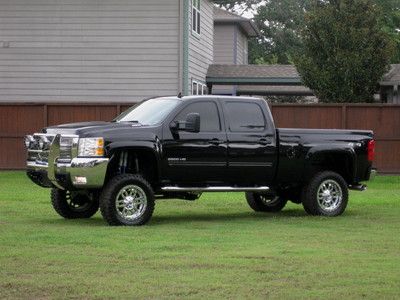 CREW CAB SHORT BED ( LTZ ) LIFTED! SHOW TRUCK, US $52,900.00, image 40