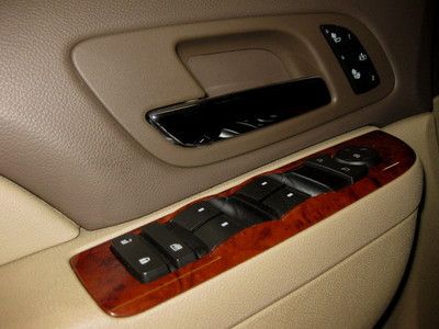 CREW CAB SHORT BED ( LTZ ) LIFTED! SHOW TRUCK, US $52,900.00, image 59