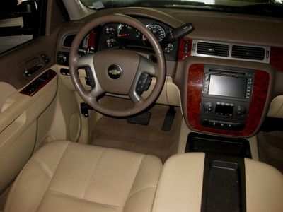 CREW CAB SHORT BED ( LTZ ) LIFTED! SHOW TRUCK, US $52,900.00, image 86