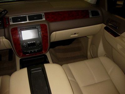 CREW CAB SHORT BED ( LTZ ) LIFTED! SHOW TRUCK, US $52,900.00, image 87