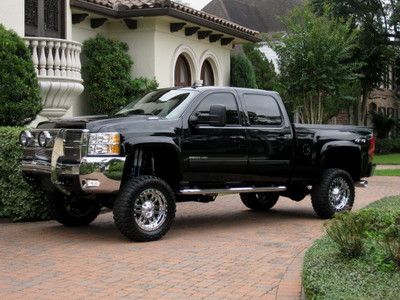 CREW CAB SHORT BED ( LTZ ) LIFTED! SHOW TRUCK, US $52,900.00, image 93