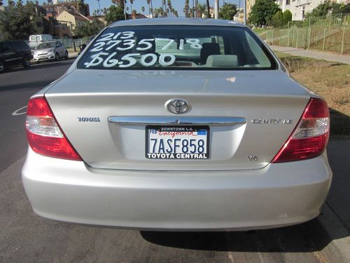 2004 toyota camry le sedan 4-door 3.0l