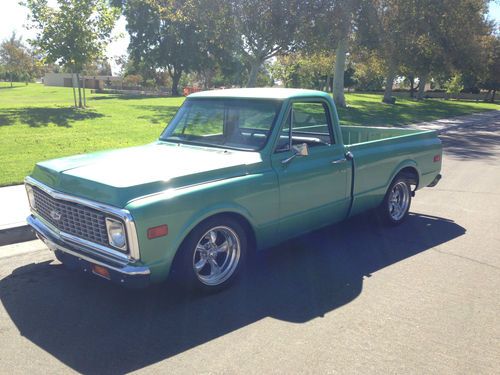 1972 chevy short bed truck. a must see!
