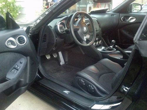 2009 Nissan 370Z Base Coupe 2-Door 3.7L, image 7