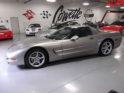 2000 corvette fixed roof hardtop light pewter metallic 6 speed. nice!