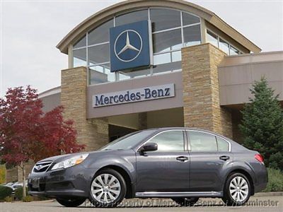 2011 subaru legacy 3.6r / 1 owner / non-smoker / harmon/kardon sound