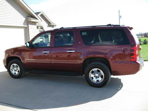 2008 chevrolet suburban 1500 lt sport utility 4-door 5.3l