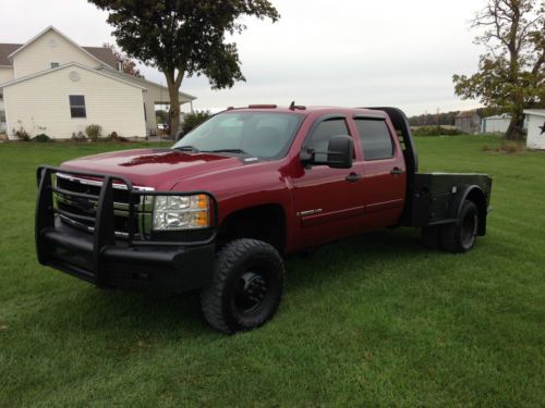 2007 chevy silverado 3500 4 dr. duramax diesel 4x4  no reserve high bid wins