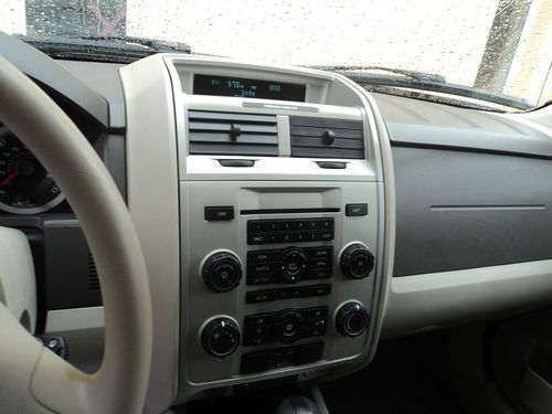 2008 Ford Escape XLT Sport Utility 4-Door 2.3L, image 10