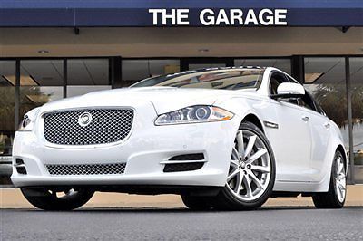 2012 jaguar xj sedan,pano sunroof,keyless entry/start,white over cashew/truffle