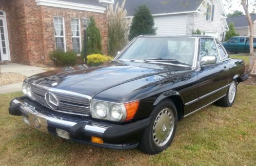 1989 Mercedes Benz 560 SL Convertible, Rare Triple Black, 2 Tops, Nice Condition, image 4
