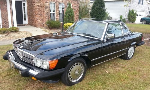 1989 Mercedes Benz 560 SL Convertible, Rare Triple Black, 2 Tops, Nice Condition, image 5