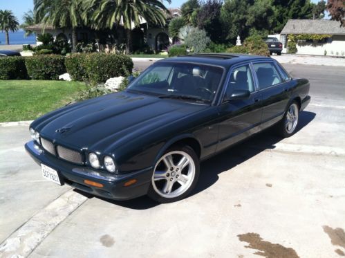 2003 jaguar xj8 sport sedan 4-door 4.0l - british racing green