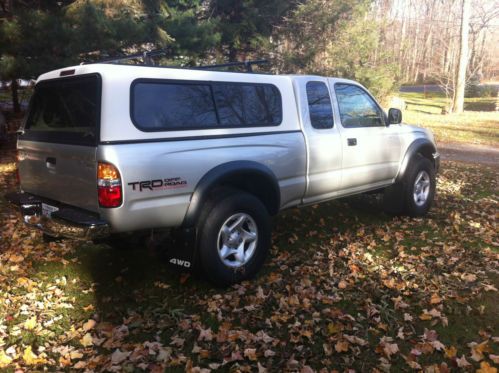 2004 toyota tacoma base extended cab pickup 2-door 3.4l