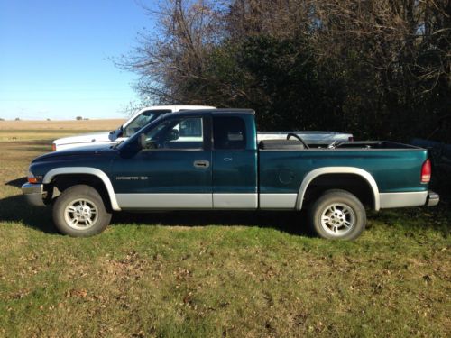 1997 dodge dakota base extended cab pickup 2-door 5.2l